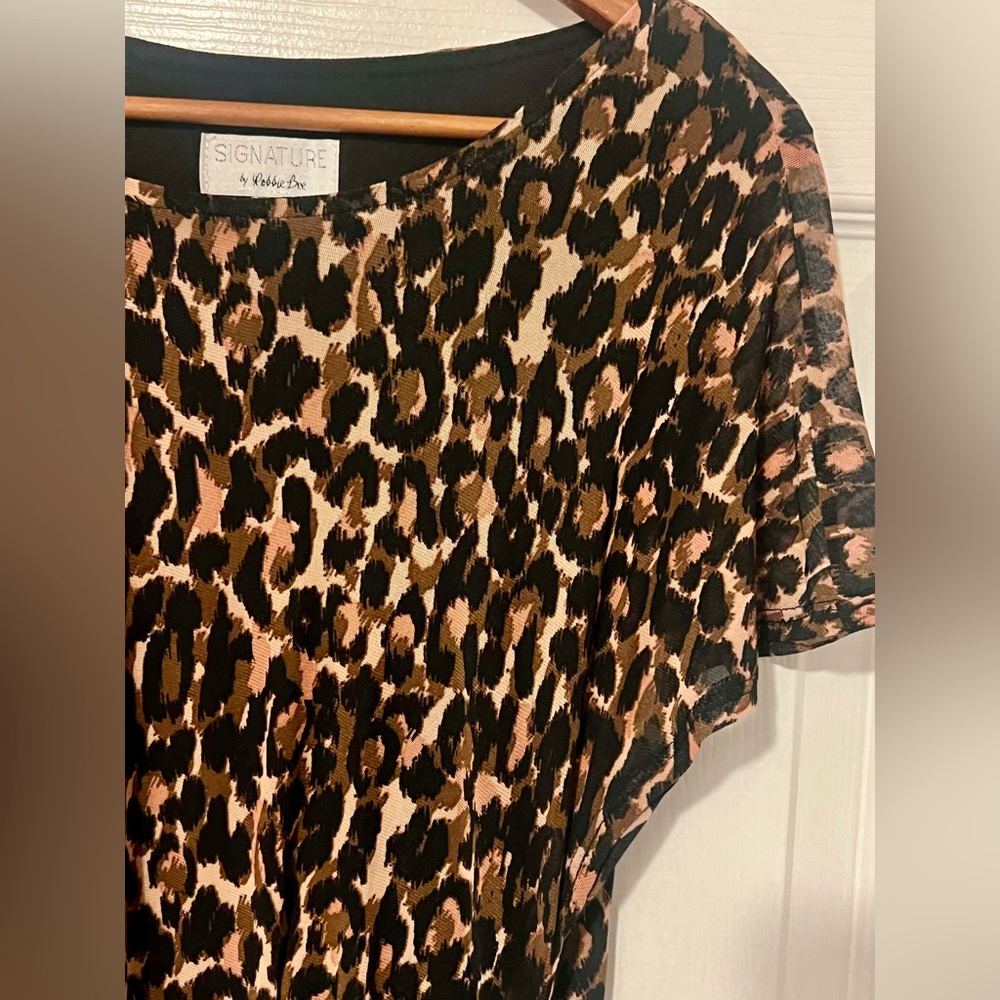 Signature by Robbie Bee Leopard Print Midi Dress - Picture 5 of 5